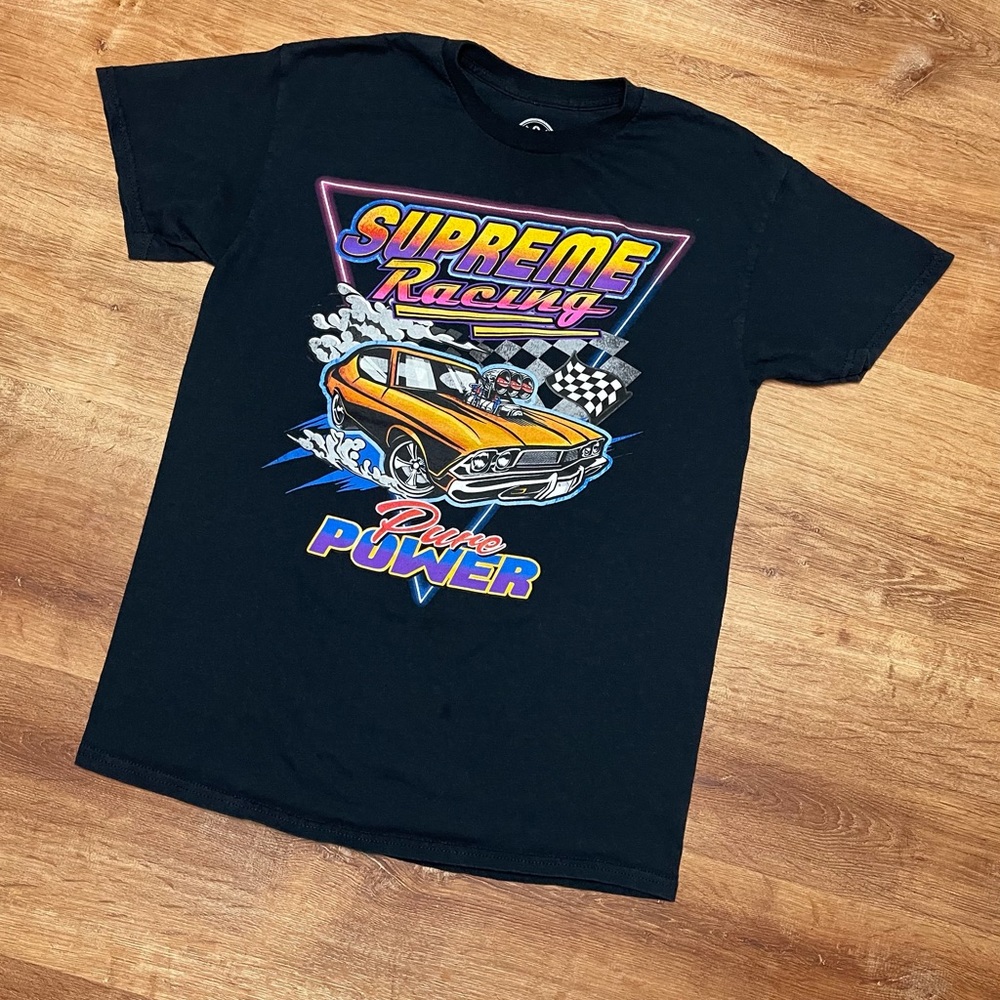 Graphic tee‎